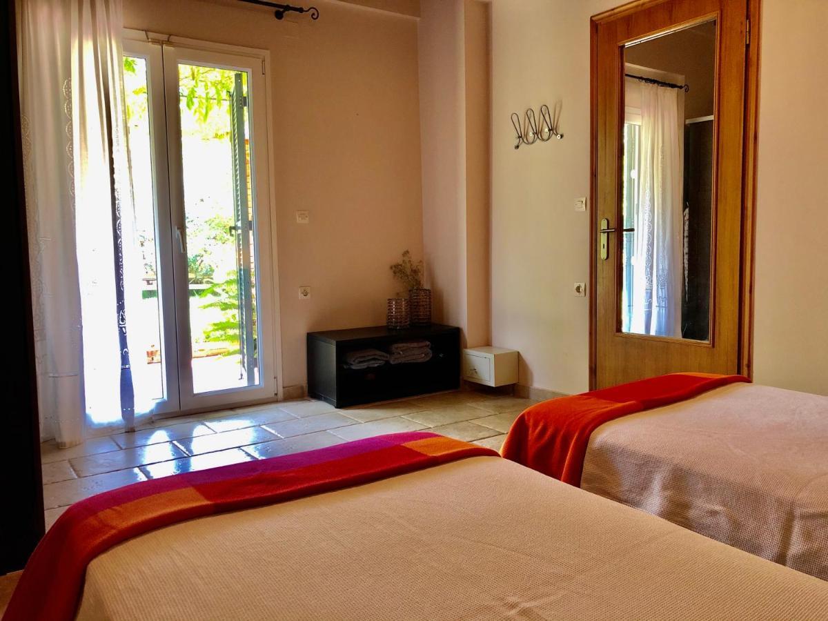 Gialos Villas 1-2 With A Private Pool Mikros Gialos Extérieur photo